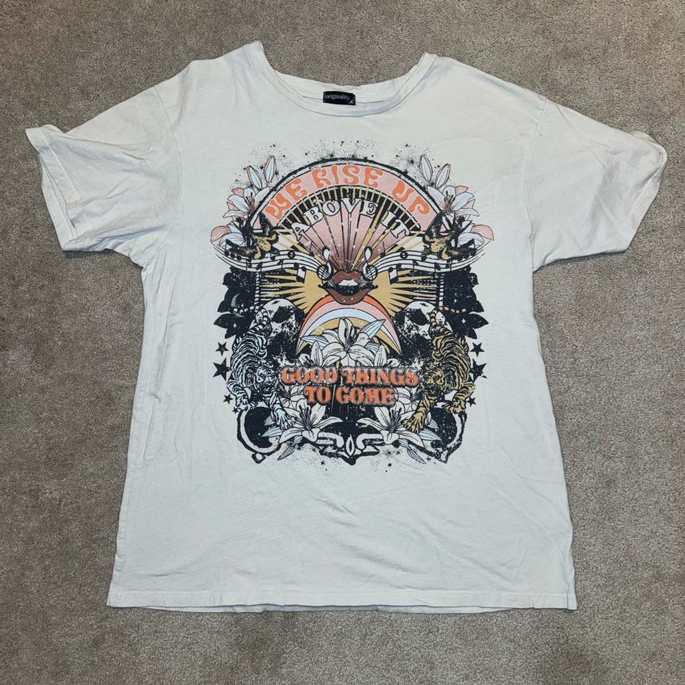 Originality T shirt size small